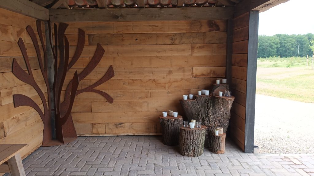 opening-gedenkhuisje-nederweert